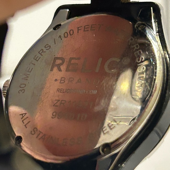 Relic watch with a unique blue face date black metal band - Picture 3 of 4